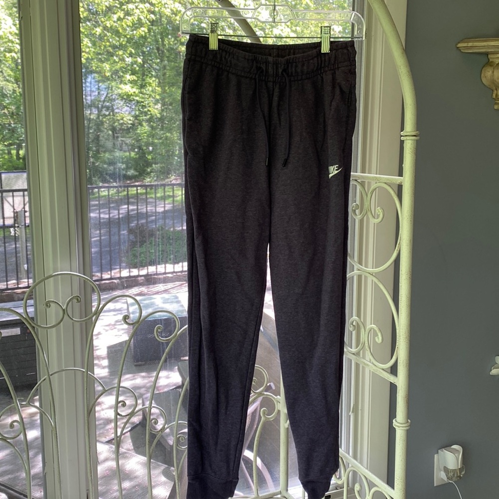 Nike joggers